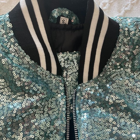 Taylor Swift Inspired Green Bomber Jacket - Picture 2 of 10